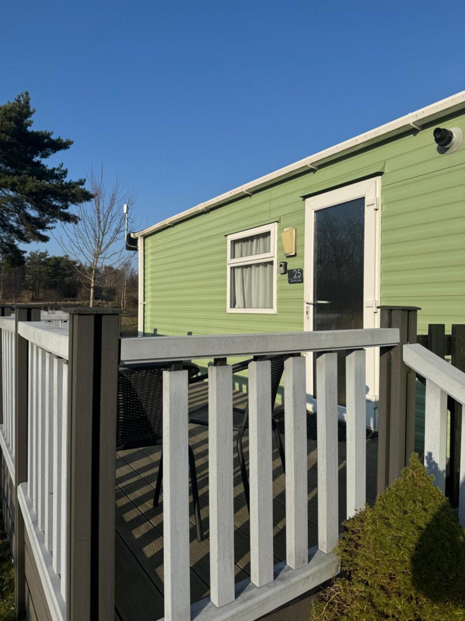 2 Bedroom Lakeview Lodge - Ensuite & Balcony Deck Carnforth Kültér fotó
